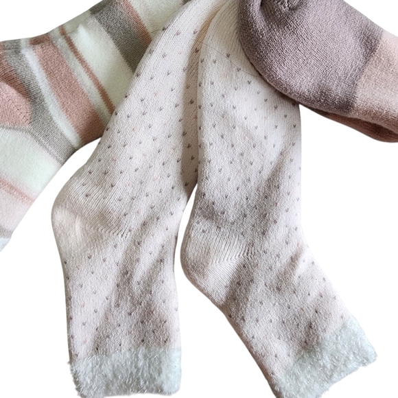 NWT Cozy Fuzzy Socks Pastel Neutrals - Set Of 3 - Picture 3 of 7
